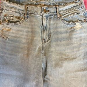 American Eagle Women’s Low Rise Skater Jean size 4 short